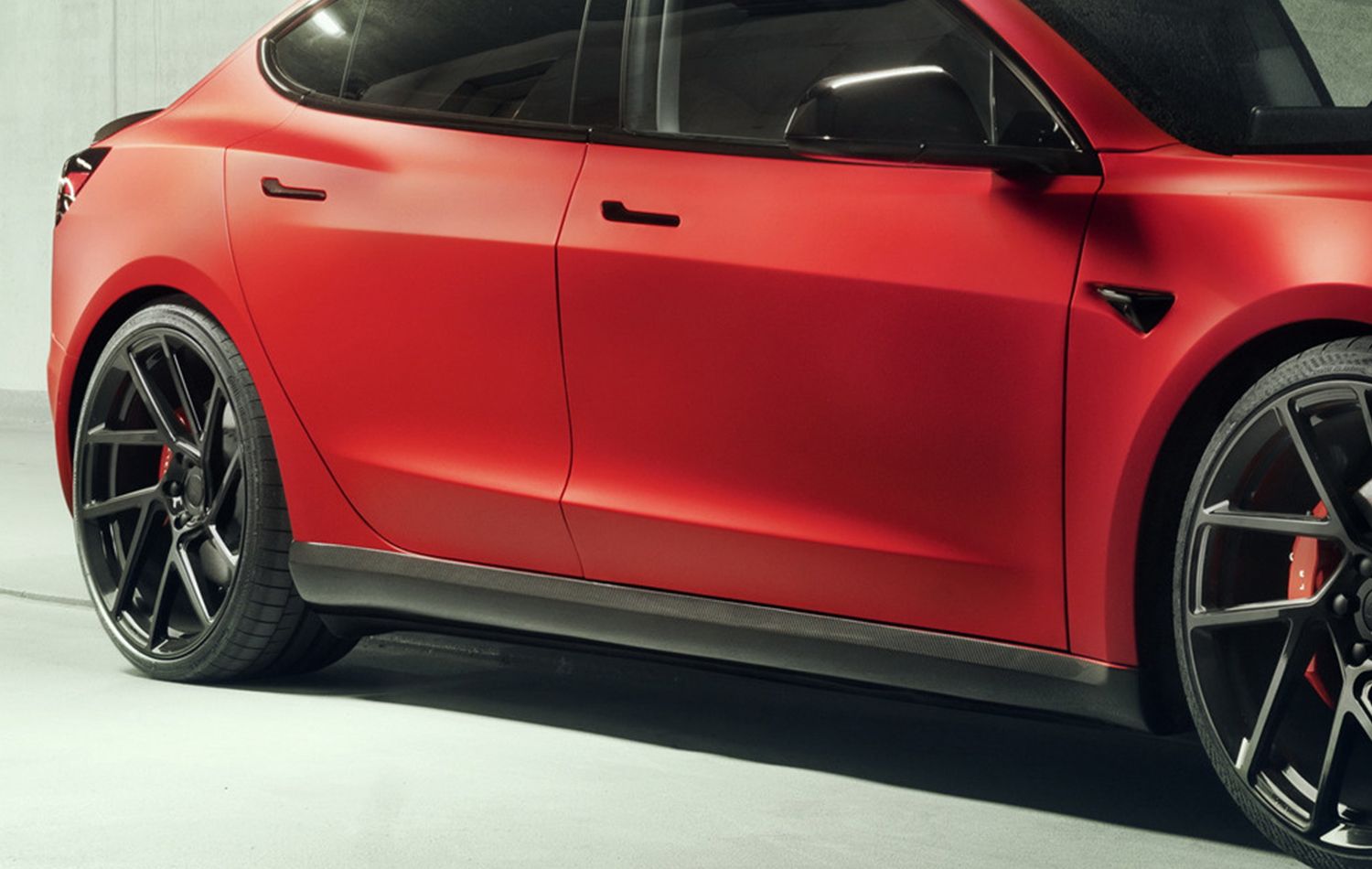 Tesla Model 3 - Image 3